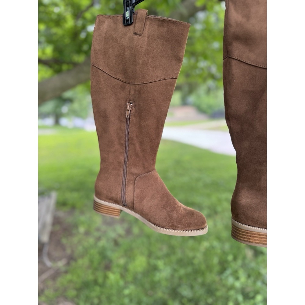 Maurice's Women's Faux Suede Calf Zipper Boots. Size 6M 1 In H Heel Unlined - Picture 6 of 6